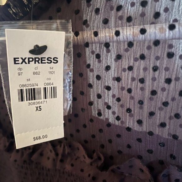 Express Top - Picture 2 of 6